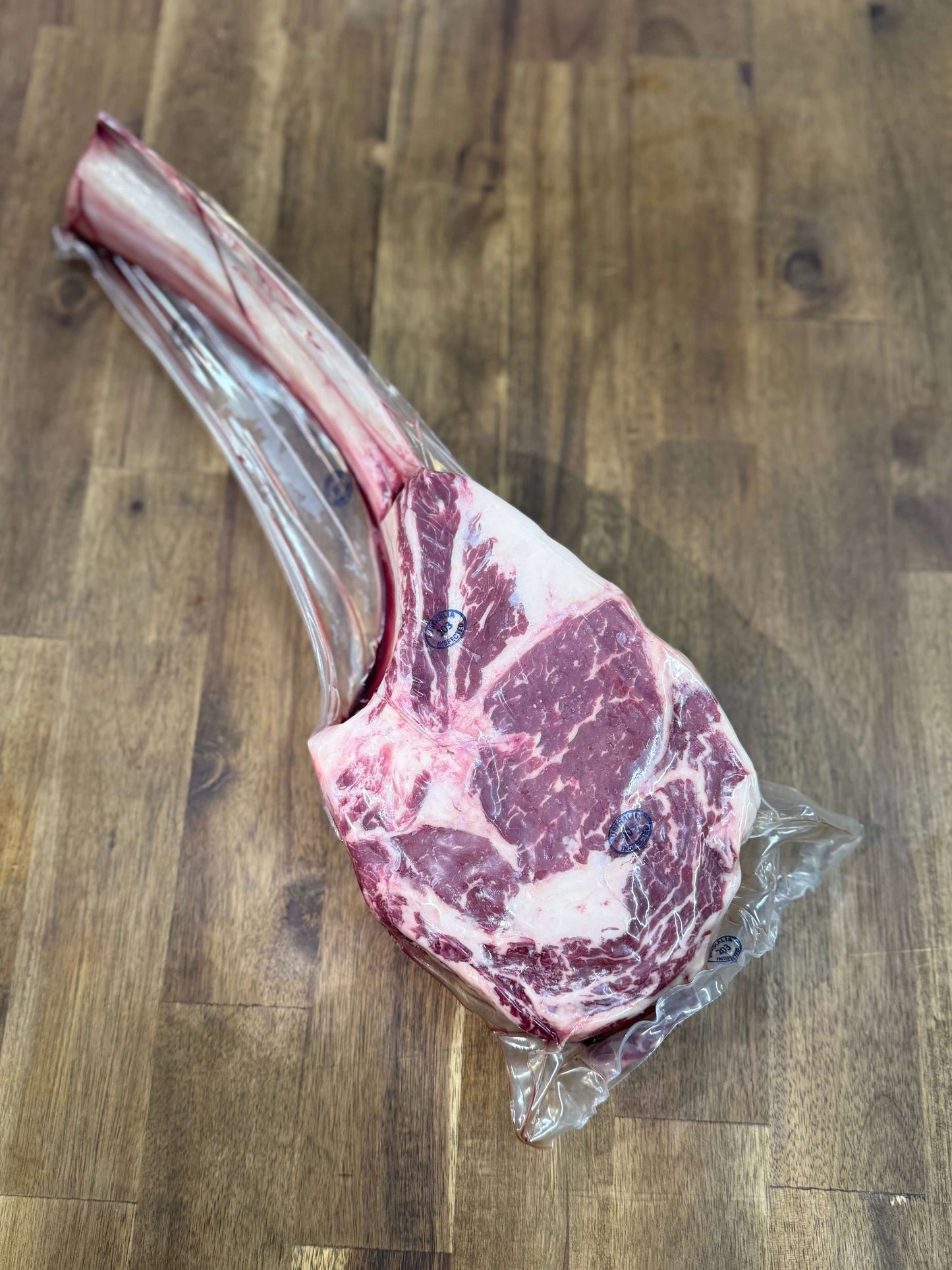 Angus Beef Tomahawk